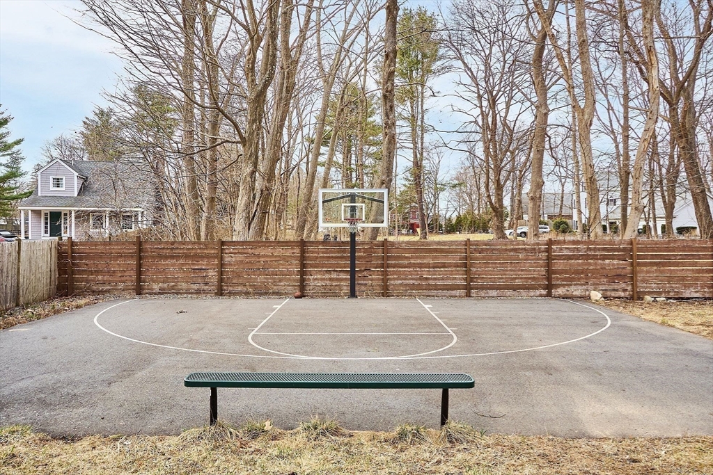 1 Pine Grove Rd
