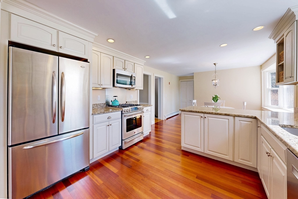 45 Stanhope Dr