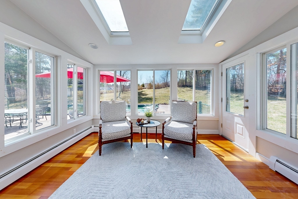 45 Stanhope Dr