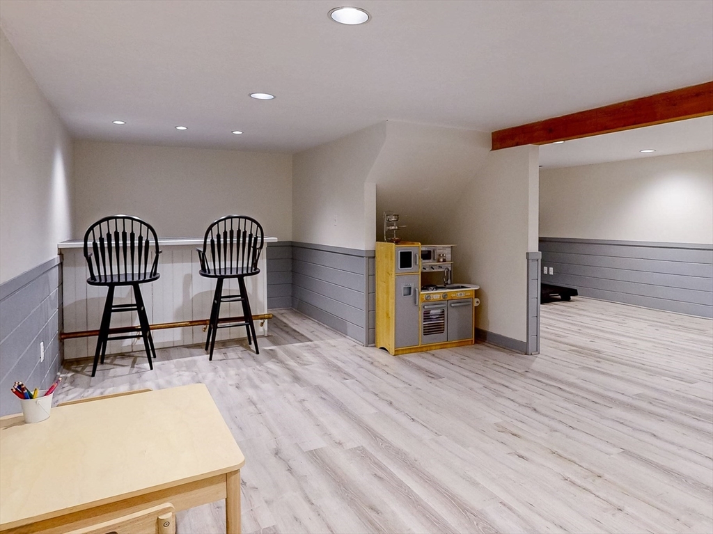 45 Stanhope Dr