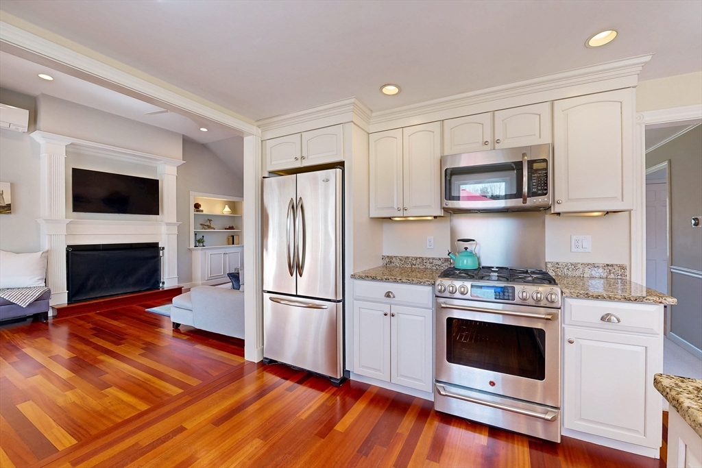 45 Stanhope Dr