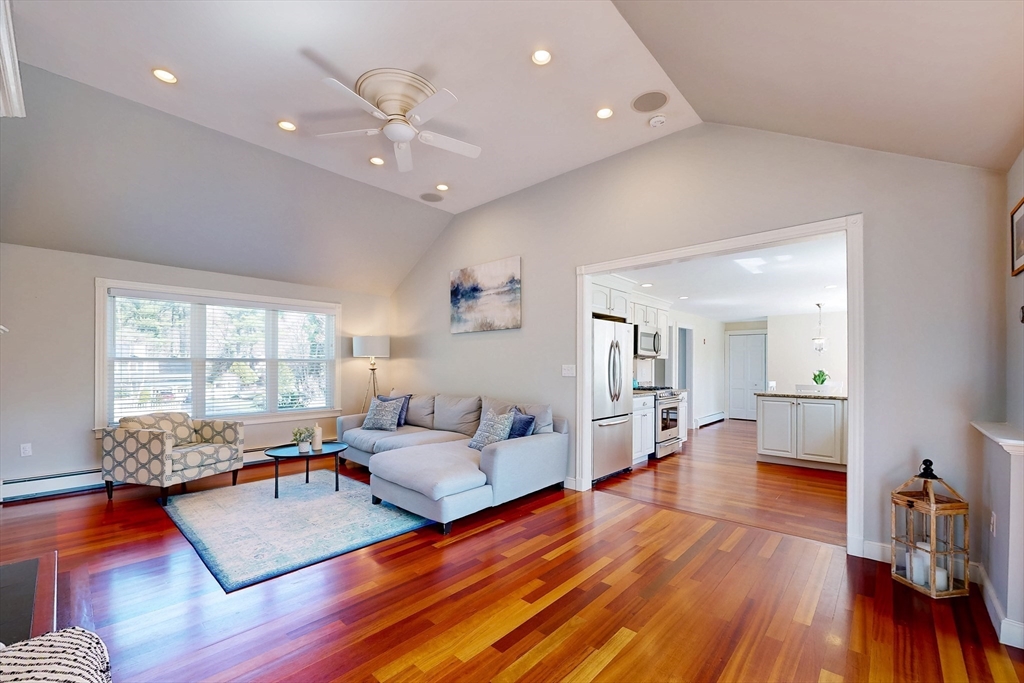 45 Stanhope Dr