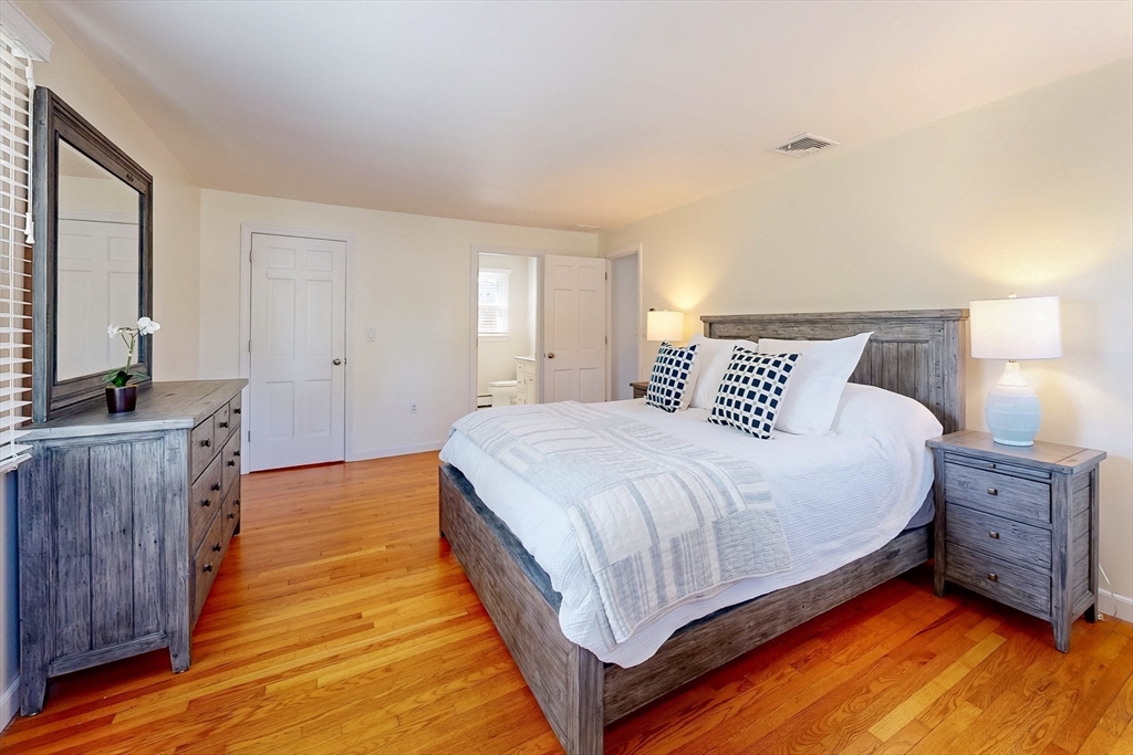 45 Stanhope Dr