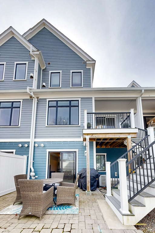 11 Hennery Way # 11