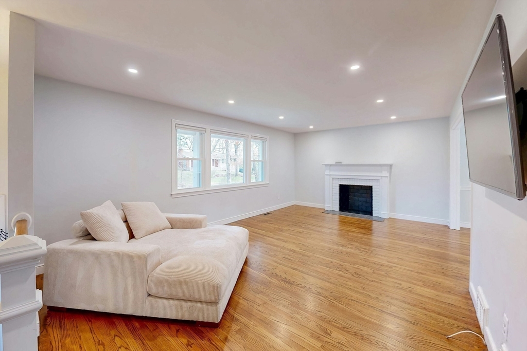 122 Green St