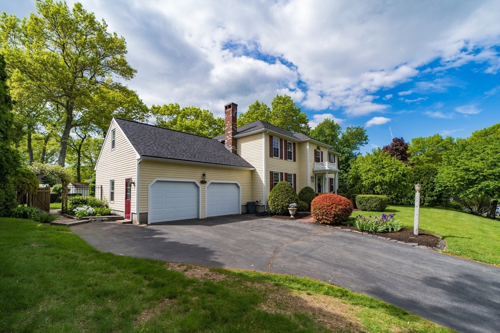 56 Emerson Rd