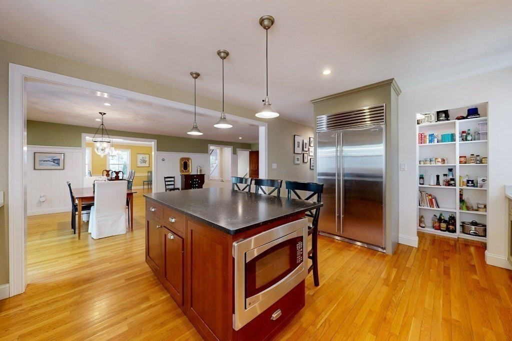 26 Rocky Ln