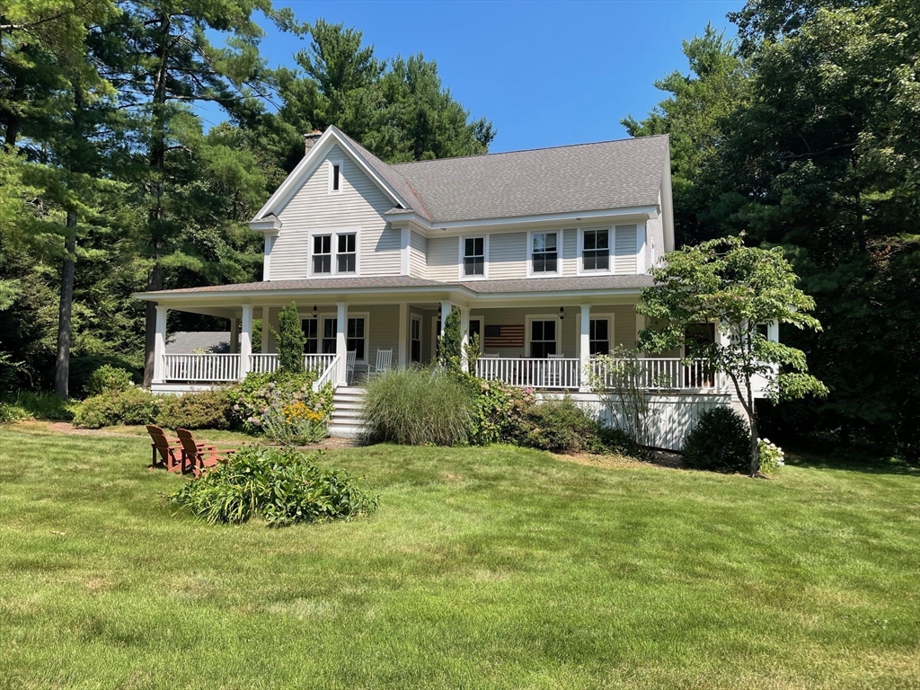 26 Rocky Ln