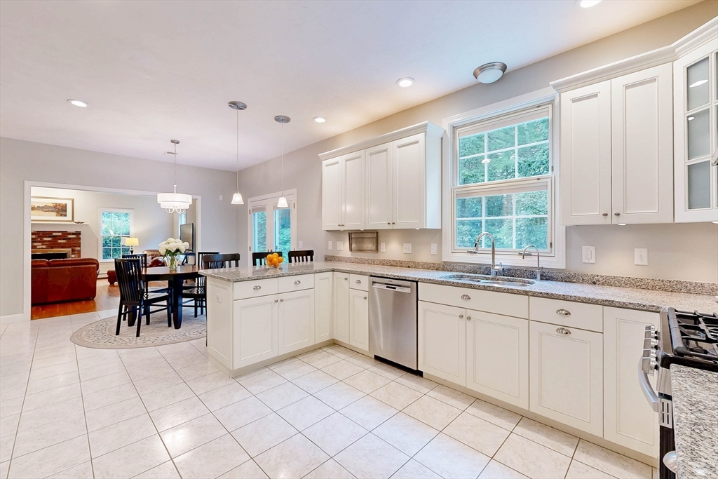 18 Birch Ln
