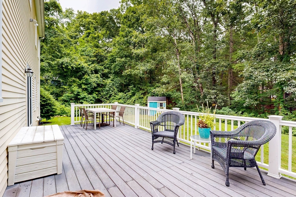 18 Birch Ln