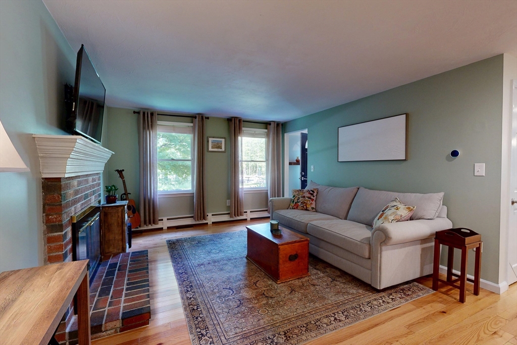 15 Ridge St