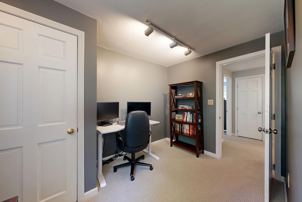 15 Ridge St