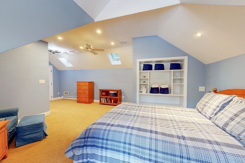 1 Chestnut Ln