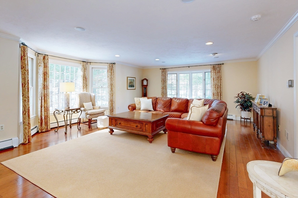 1 Chestnut Ln