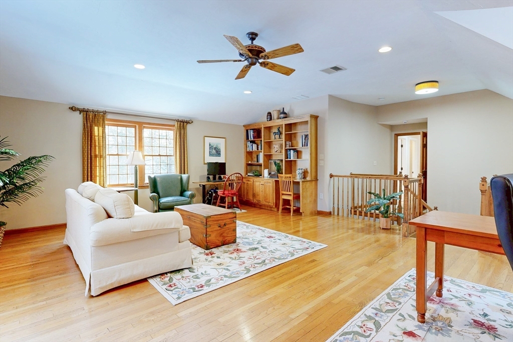 1 Chestnut Ln