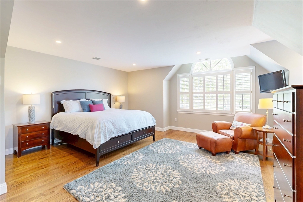 15 Loeffler Ln