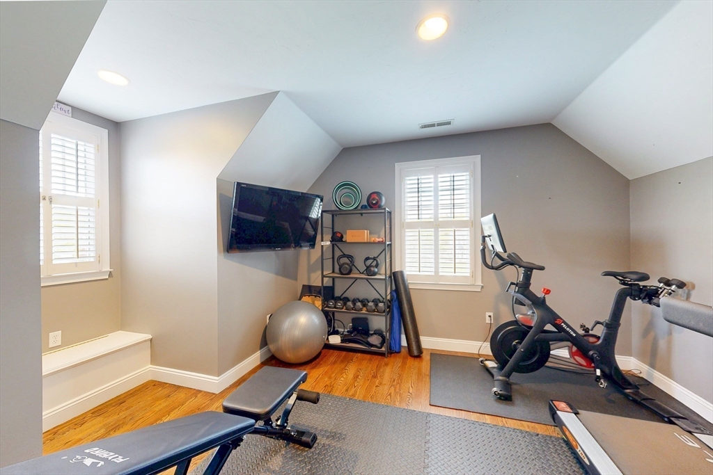 15 Loeffler Ln