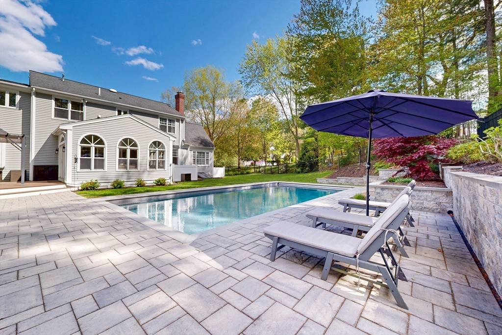 15 Loeffler Ln