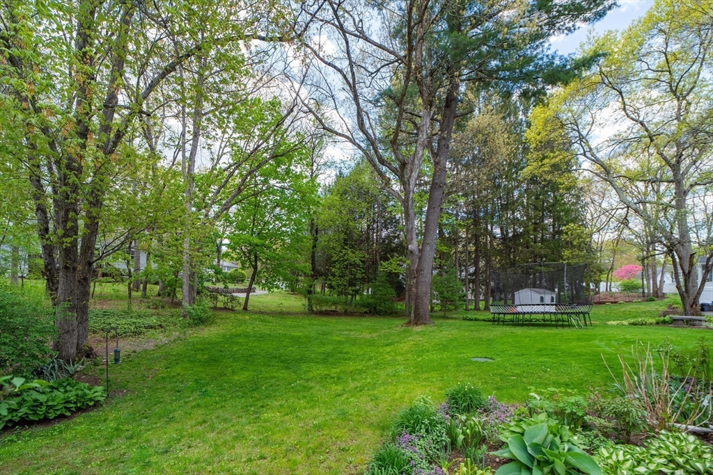 15 Loeffler Ln