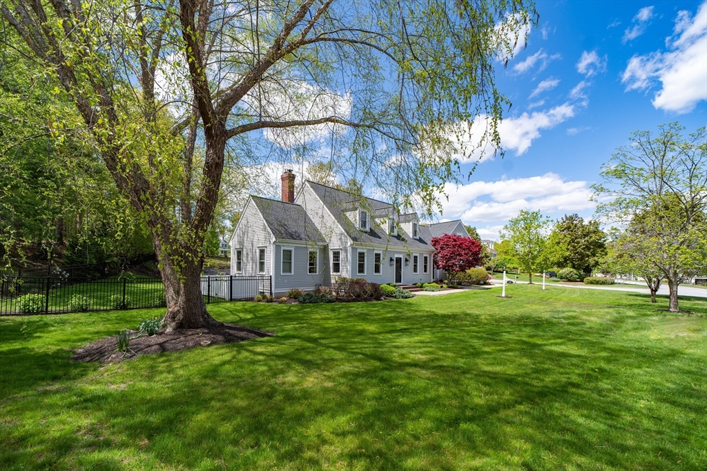 15 Loeffler Ln