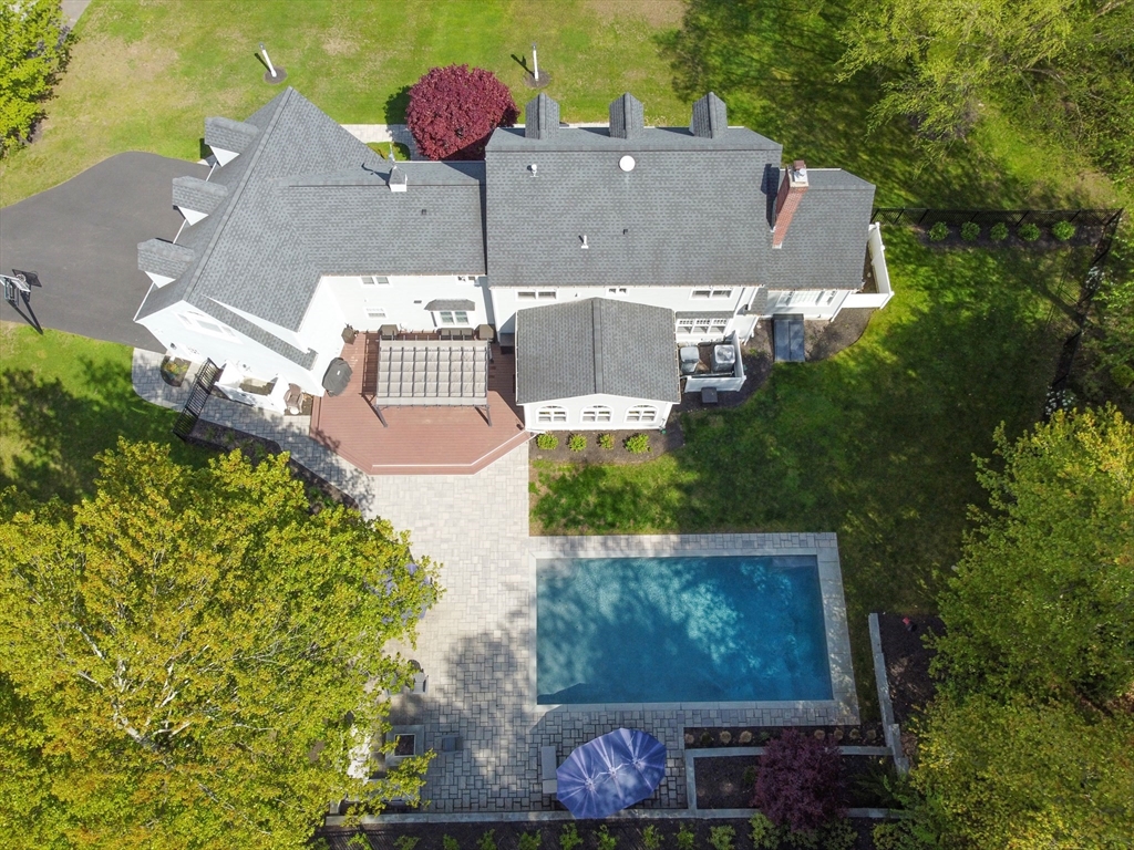 15 Loeffler Ln