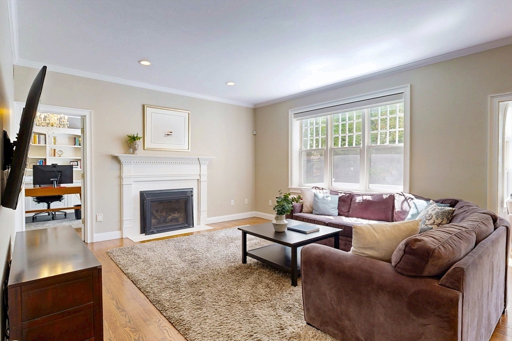 15 Loeffler Ln