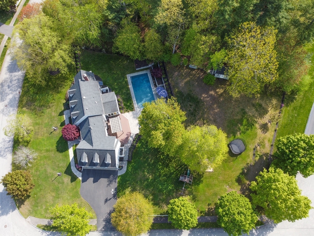 15 Loeffler Ln