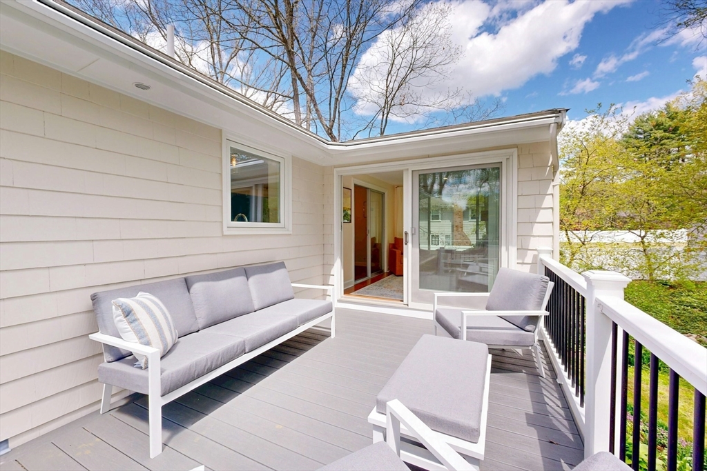 18 Emerson Rd