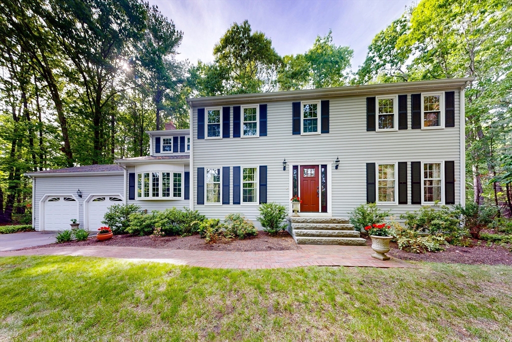 13 Garry Dr
