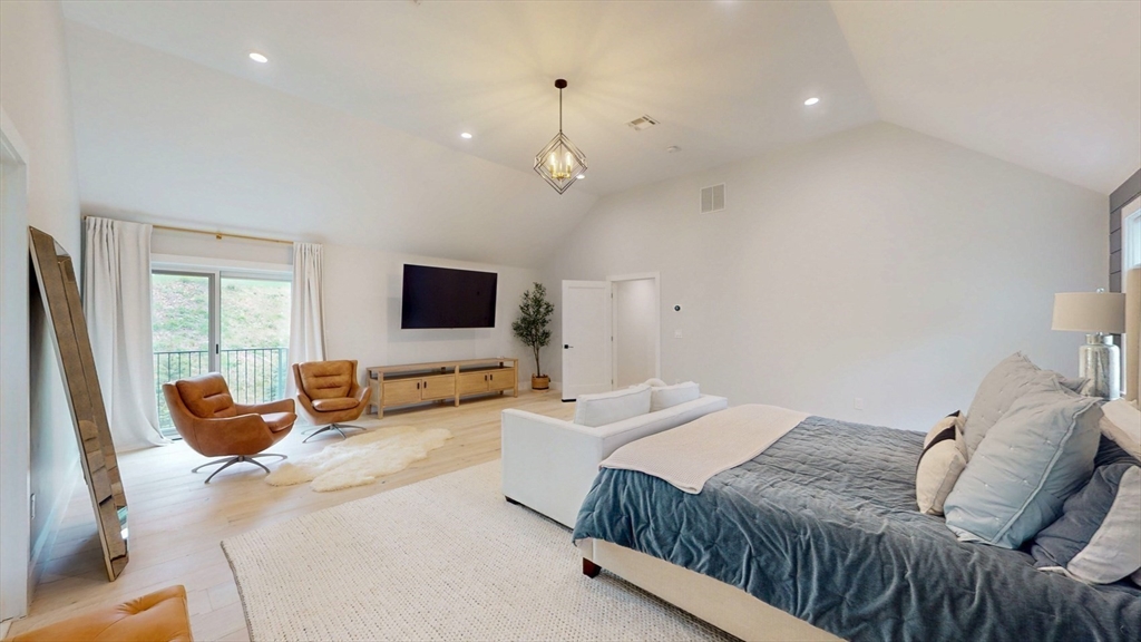 4 Lincoln Ct