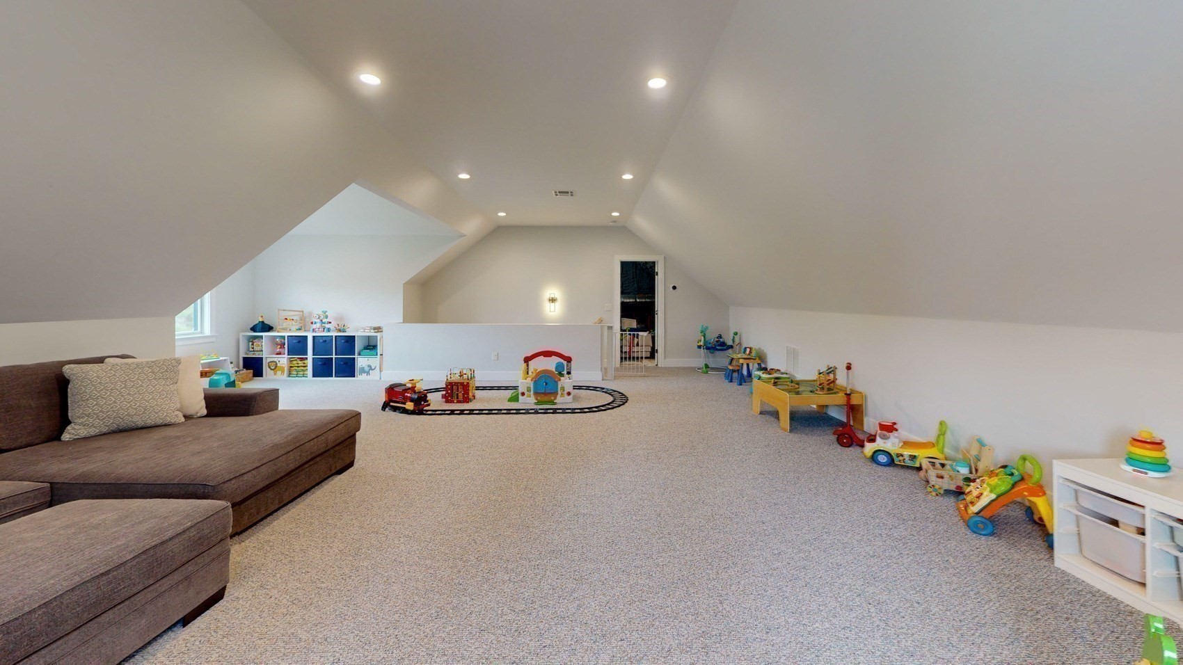 4 Lincoln Ct