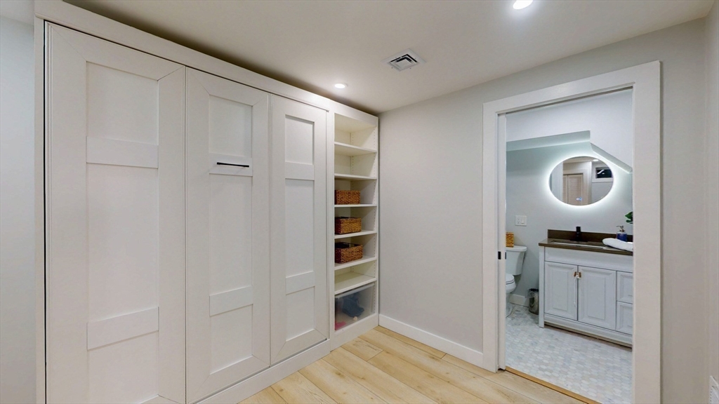 4 Lincoln Ct