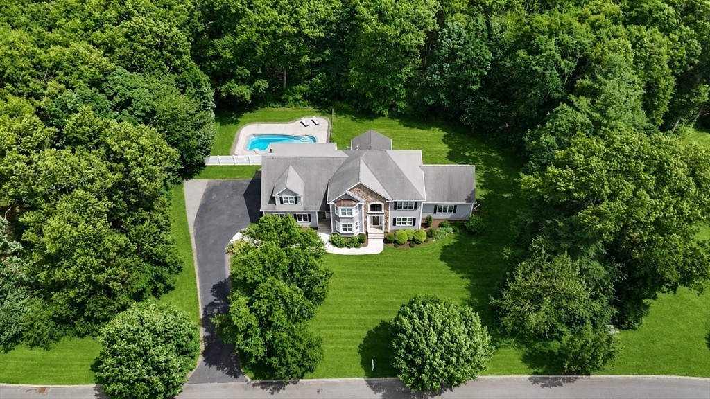 10 Weston Ave