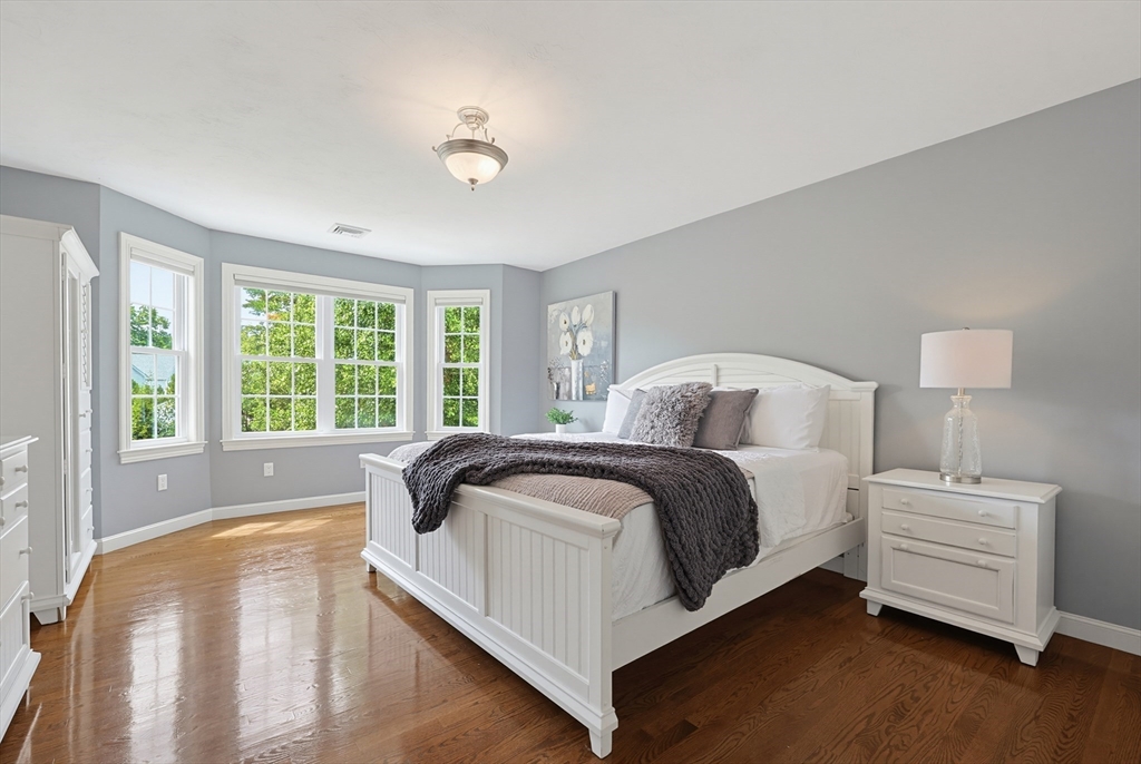 10 Weston Ave