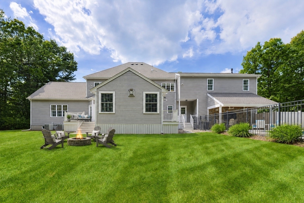 10 Weston Ave