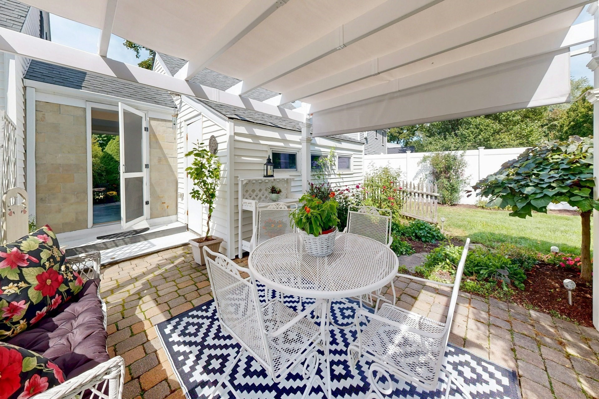 3 Remsen Ave