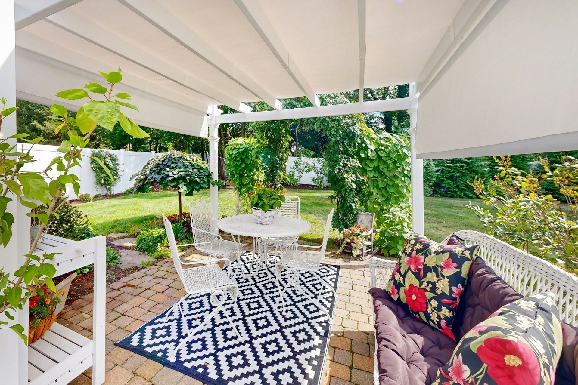 3 Remsen Ave