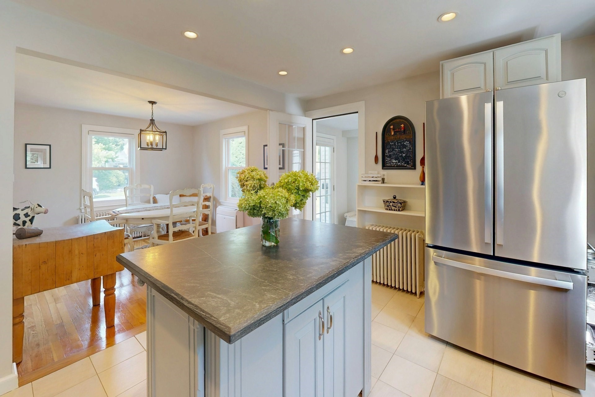 3 Remsen Ave