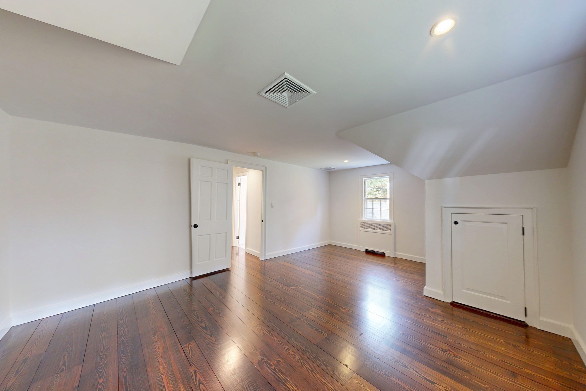 157 Centre St