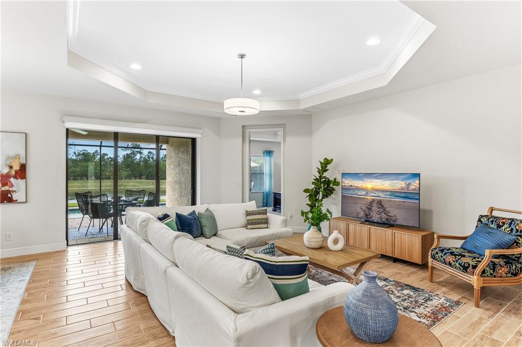 7754 Cypress Walk Dr