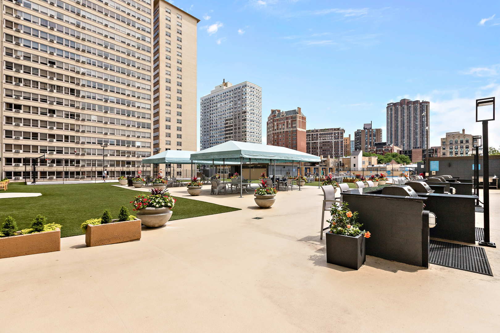 655 W Irving Park Road Unit: 4313