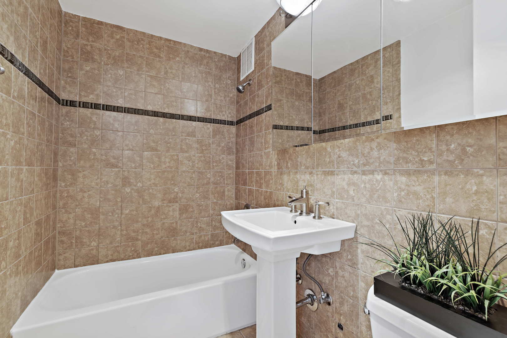 655 W Irving Park Road Unit: 4313