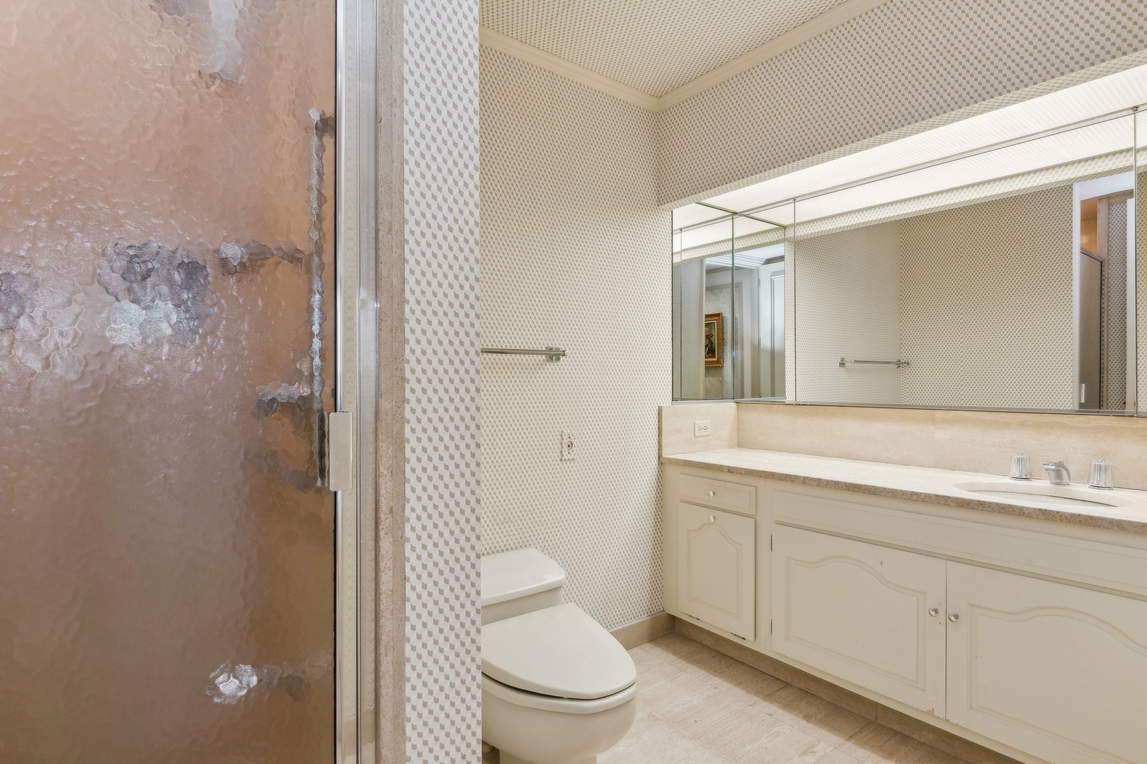 180 E PEARSON Street Unit: 5302