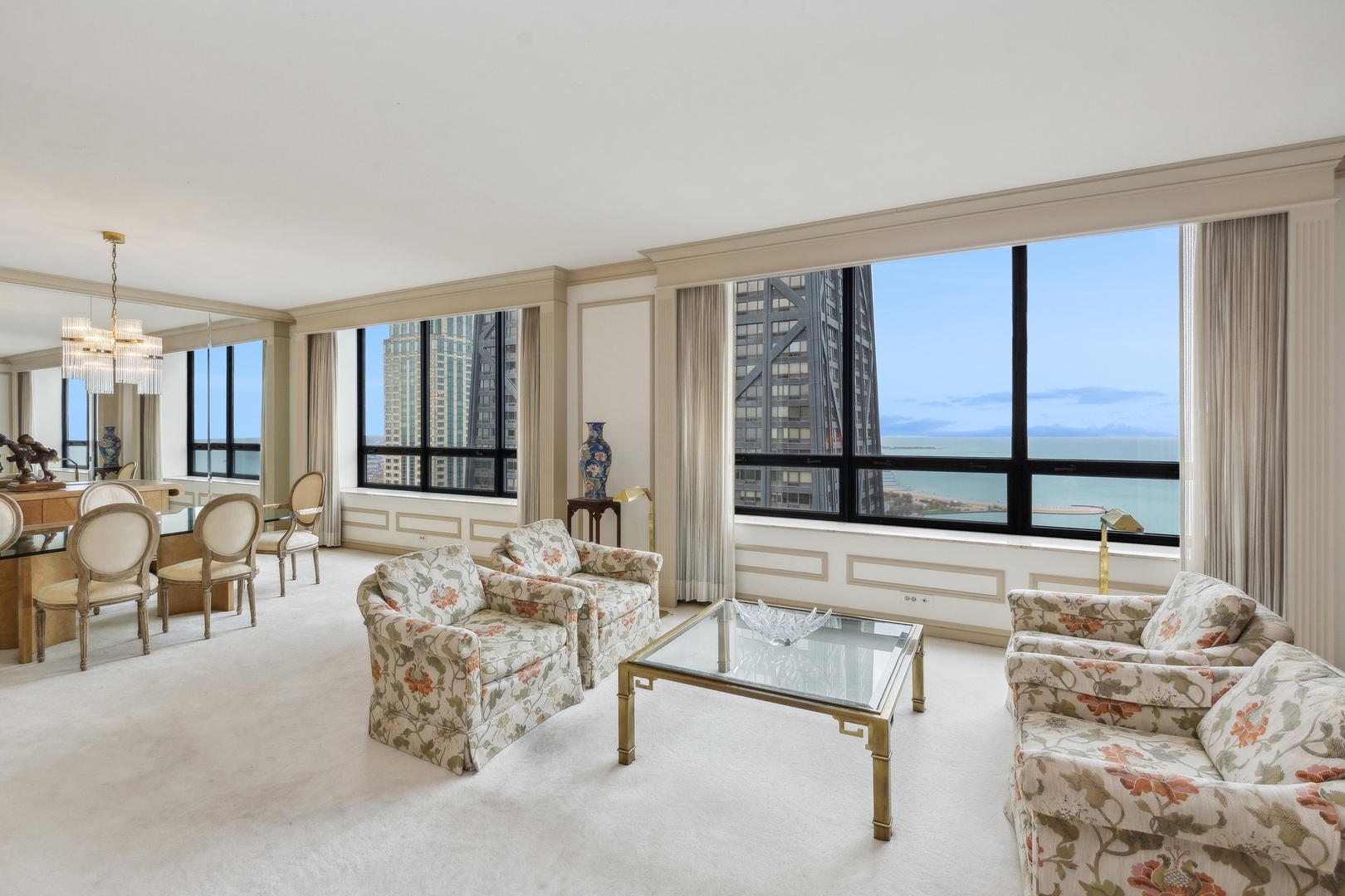 180 E PEARSON Street Unit: 5302