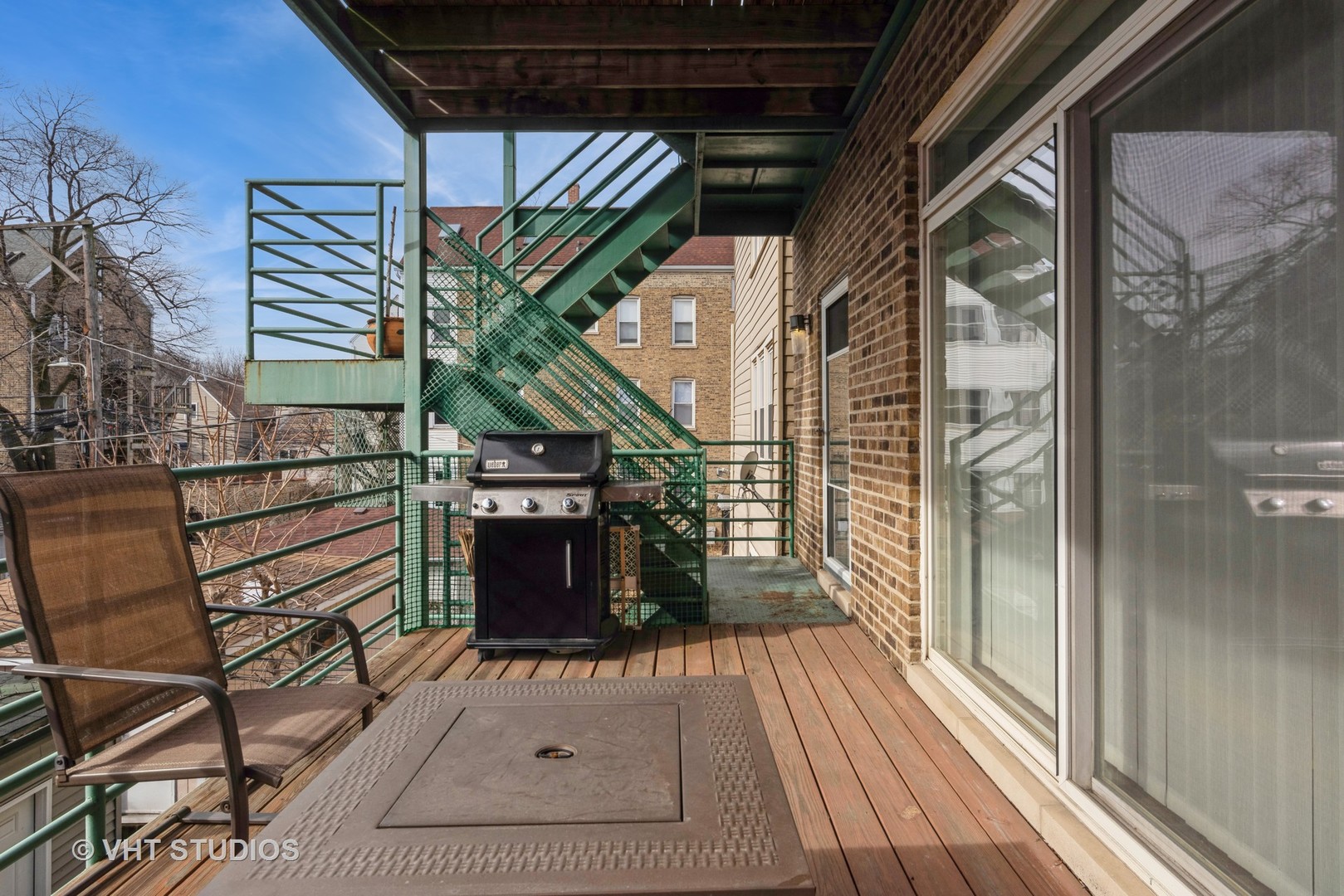 2237 W MEDILL Avenue Unit: 2