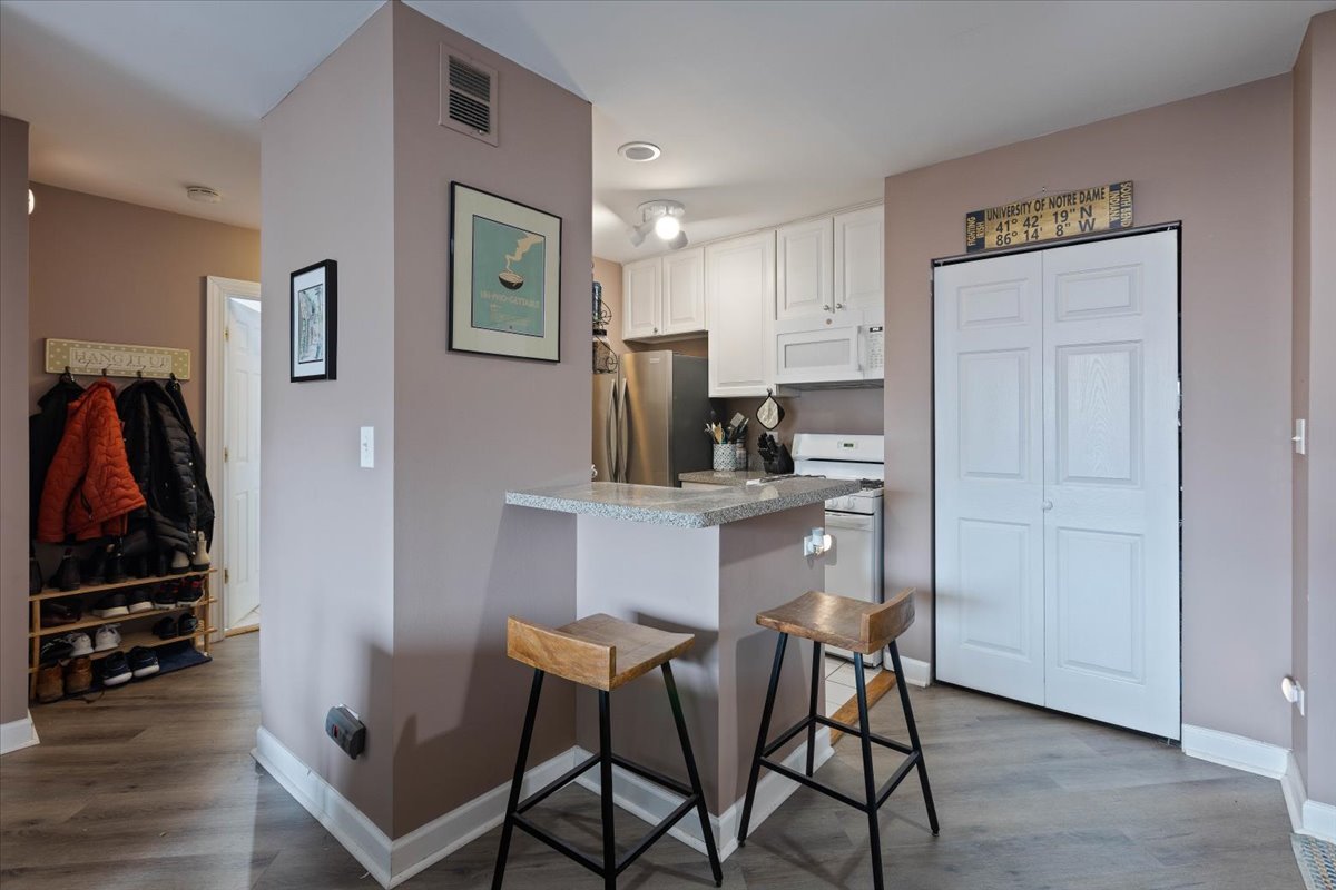 900 W Fullerton Avenue Unit: 5B