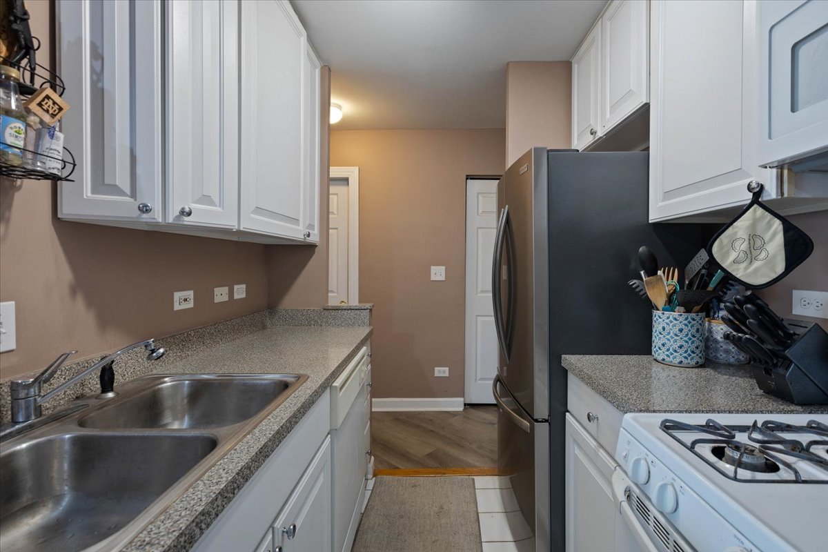 900 W Fullerton Avenue Unit: 5B