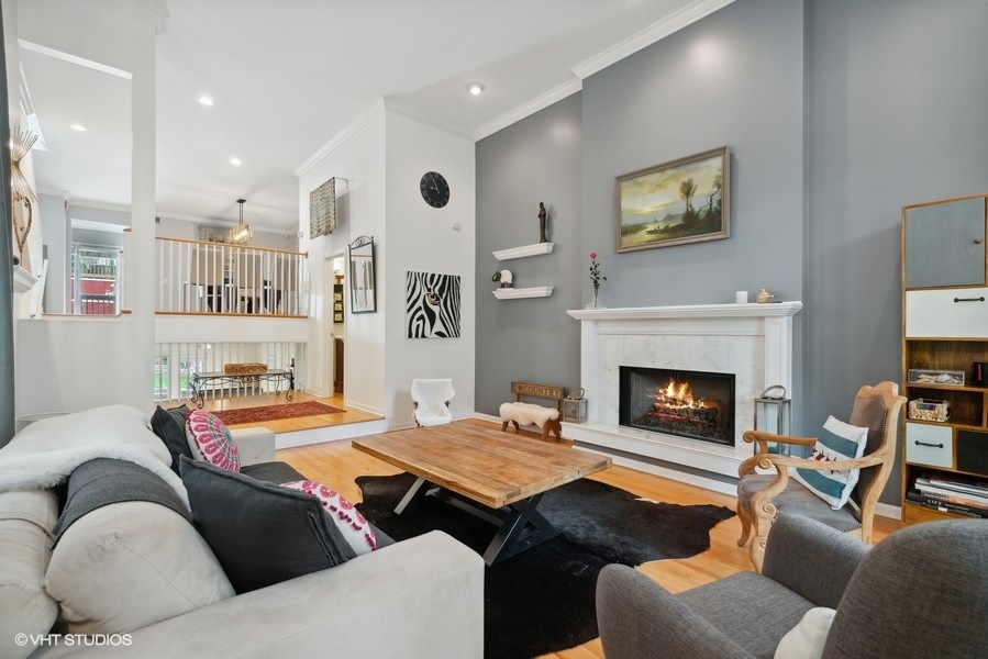 2306 N Greenview Avenue