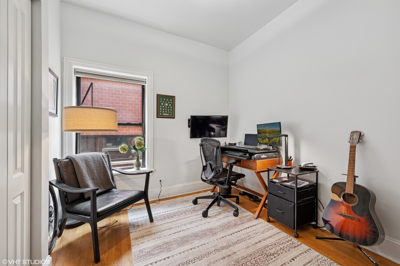 733 W Waveland Avenue Unit: 1