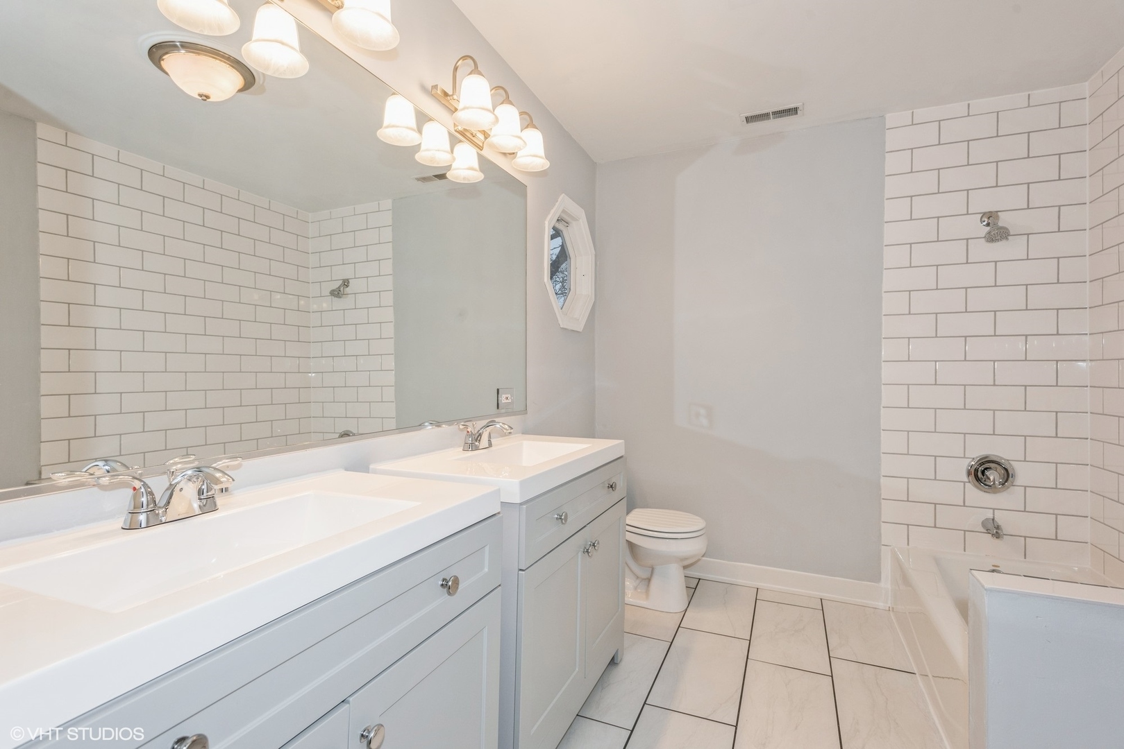 261 N Evergreen Avenue